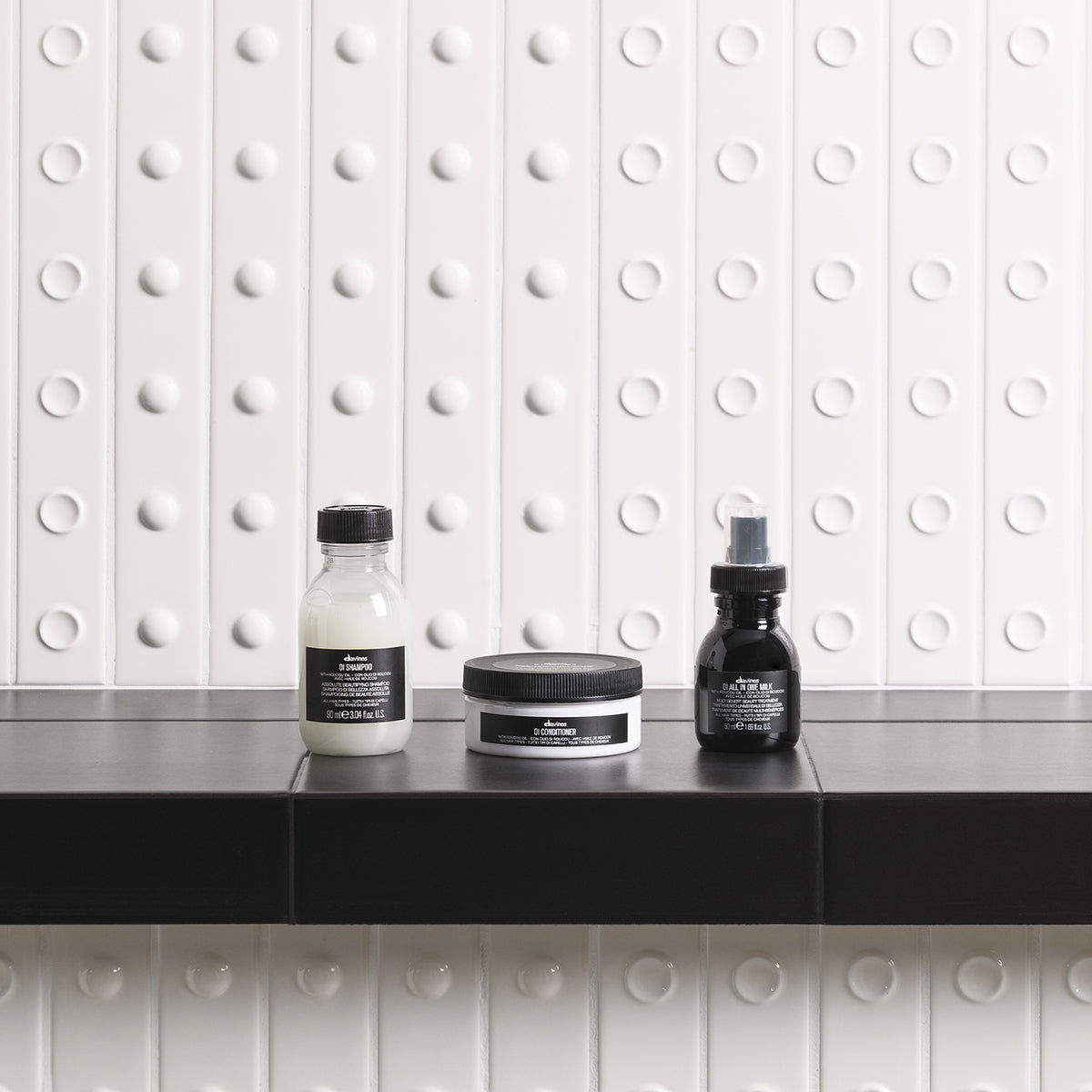 Davines UK OI Shampoo - Gentle daily shampoo for radiant, shiny, velvety-soft hair