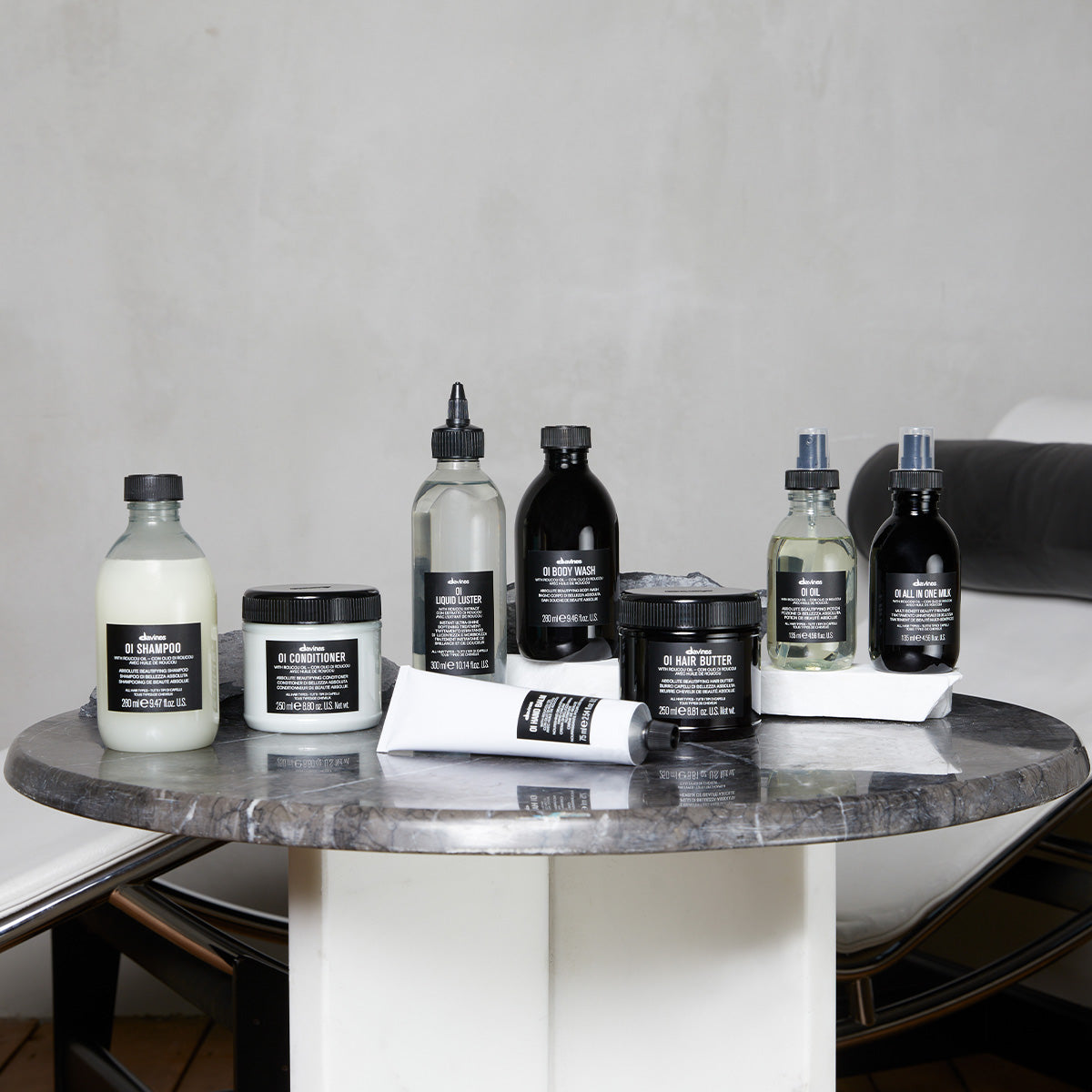 Translation missing: en.products.general.vendor: OI OI Liquid Luster Instant ultra-shine and softening gloss treatment for all hair types-100x.jpg?v=1757948203

