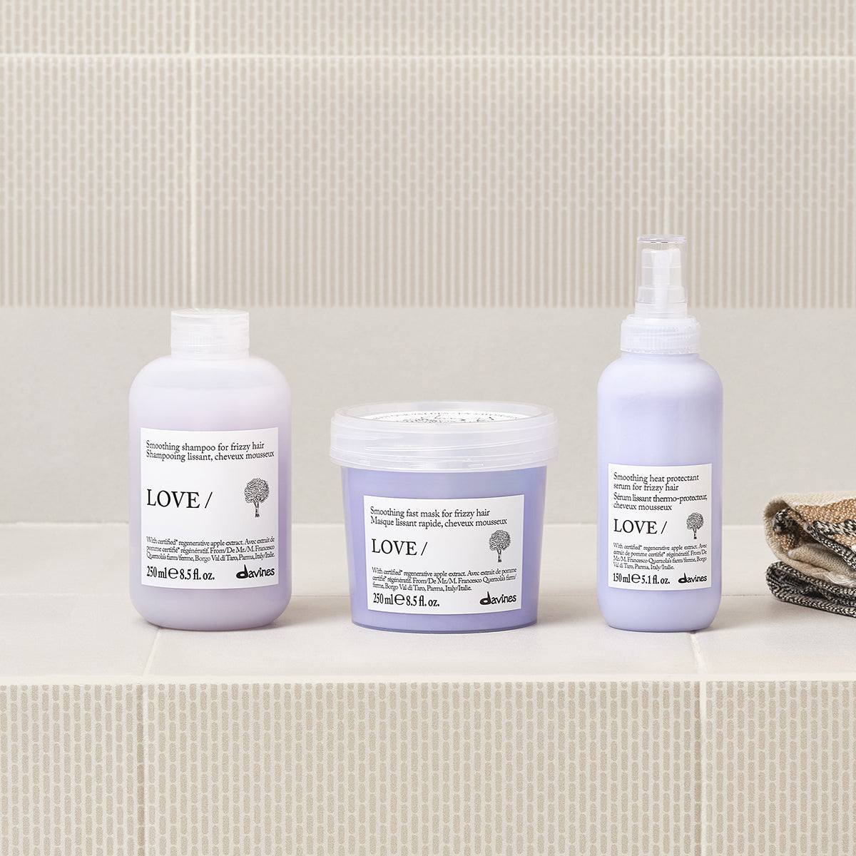 
Davines UK LOVE SMOOTHING Serum - Smoothing heat protectant serum for frizzy hair