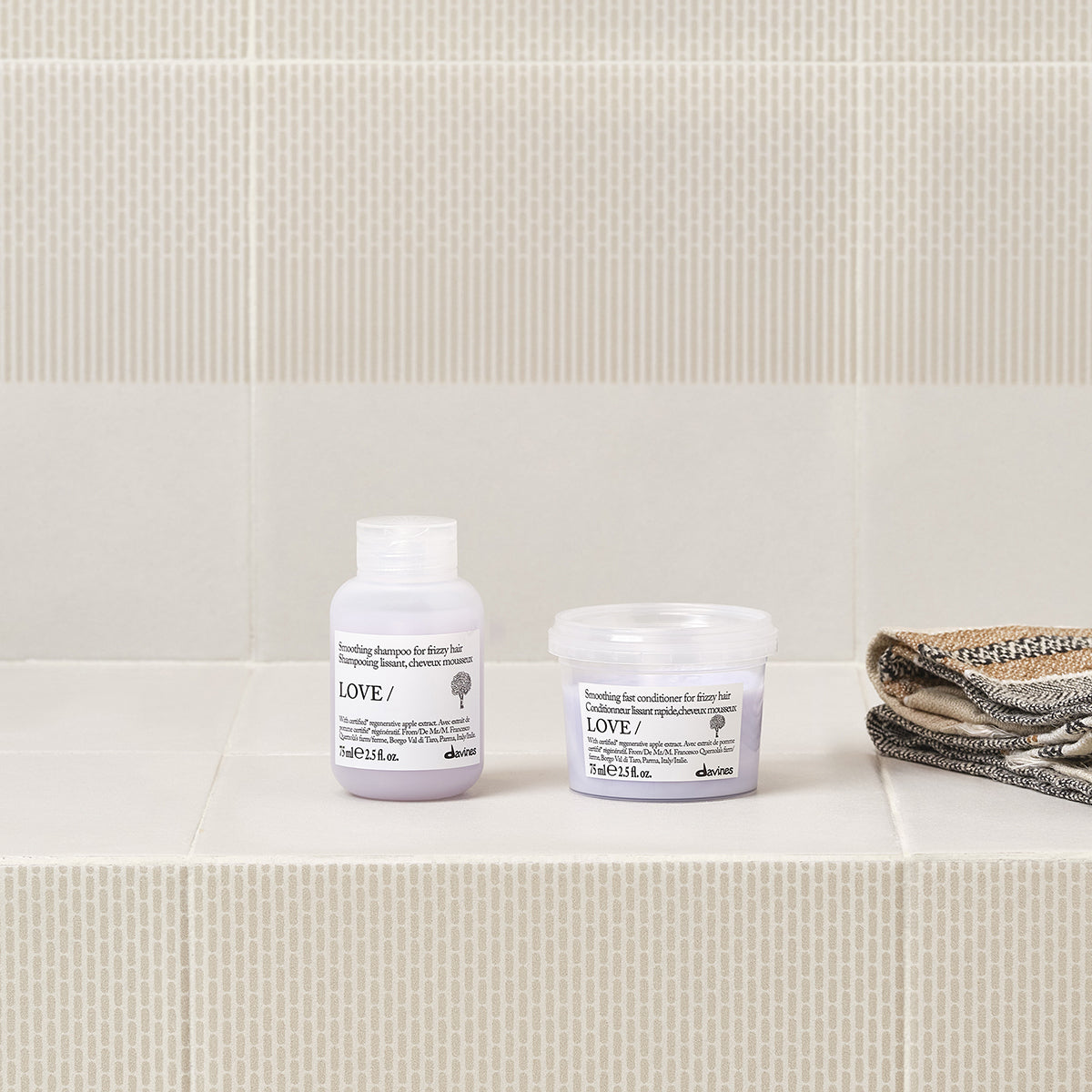 
Davines UK LOVE SMOOTHING Conditioner for frizzy hair - Smoothing fast conditioner for frizzy hair
