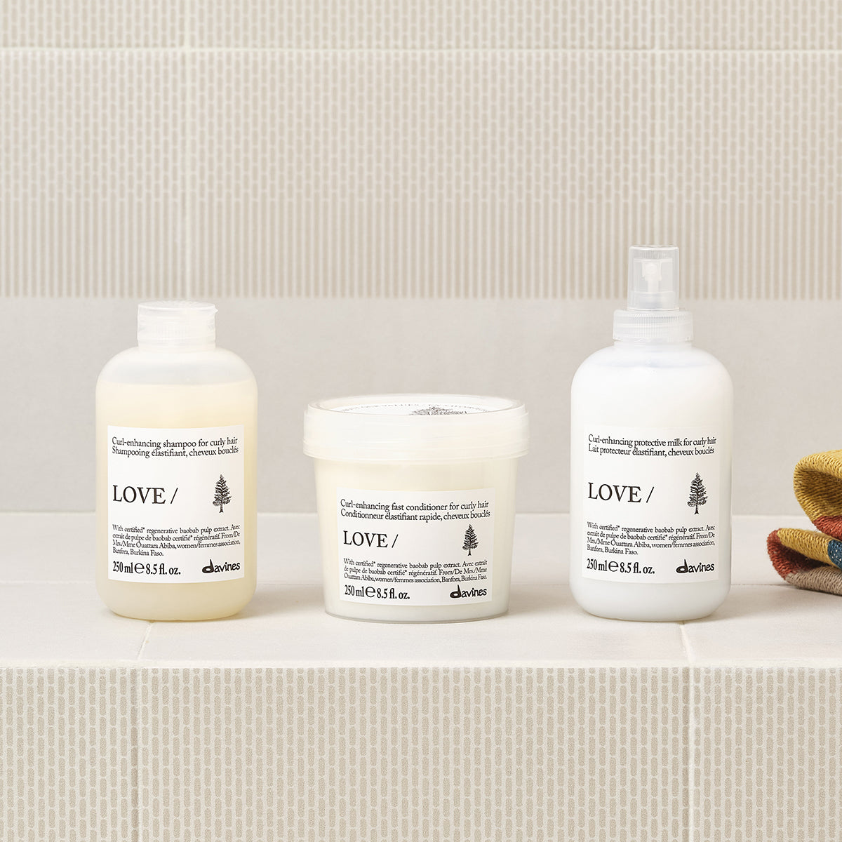 
Davines UK LOVE CURL Enhancing Milk - Curl-enhancing protective milk for curly hair