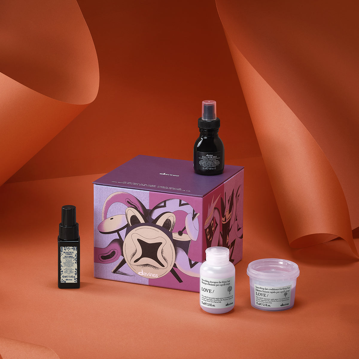 
Davines UK Davines Discovery Gift - Discovery Set for unruly hair with frizz control, humidity protection and shine. (worth £61.40)