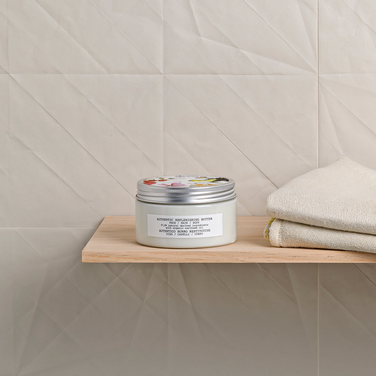 Translation missing: en.products.general.vendor: AUTHENTIC FORMULAS Replenishing Butter Deeply moisturizing butter for all hair and skin types.-100x.jpg?v=1747214232
